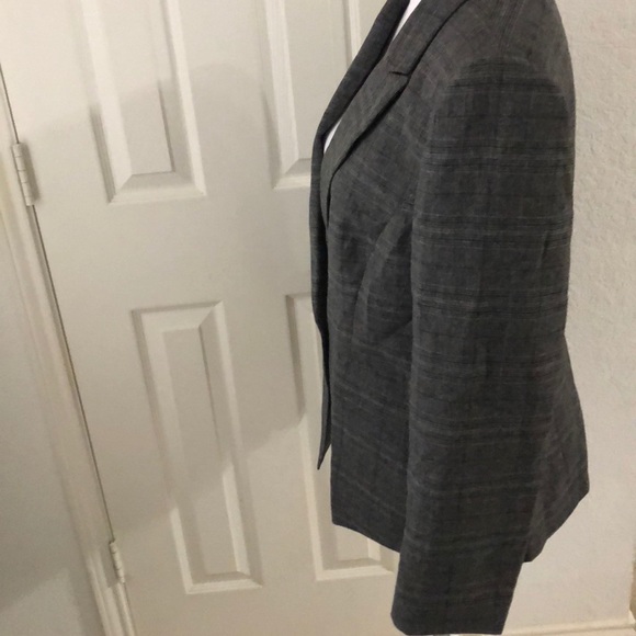 Tahari ASL Petite Double-Breasted Plaid Jacket - Picture 5 of 6